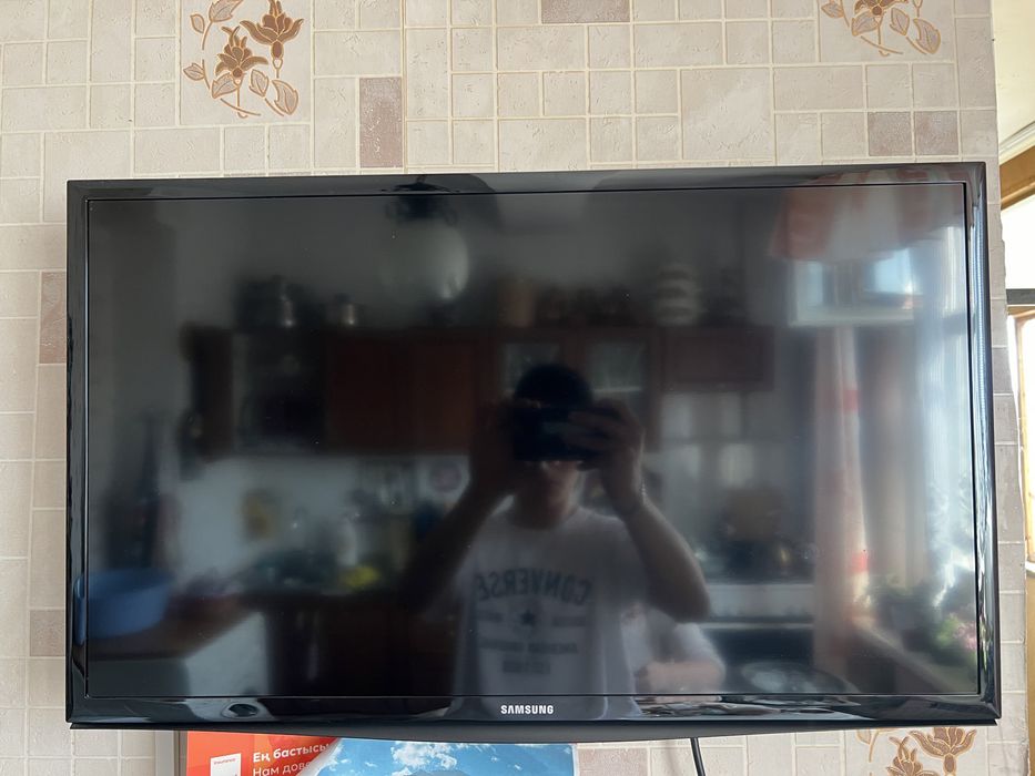 Телевизор Samsung 28" (UE28H4000) — LED TV