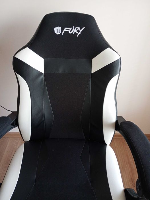 Офис стол/ геймърски стол Gaming Fury Avenger M