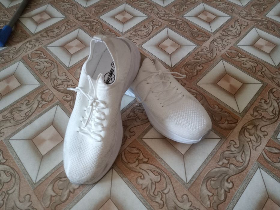 Продам кросовки хороший