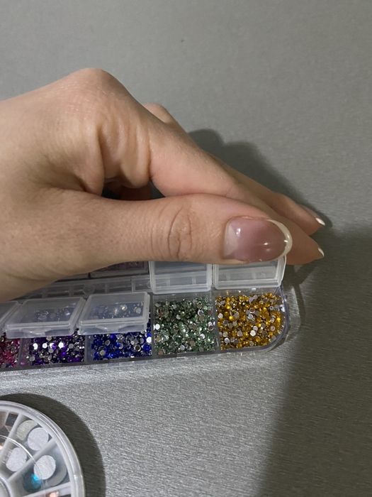 Камъни за нокти