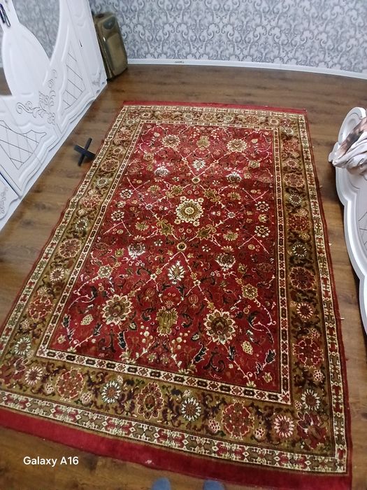 Ковёр старинные не серьёзных пожалуйста не беспокоить