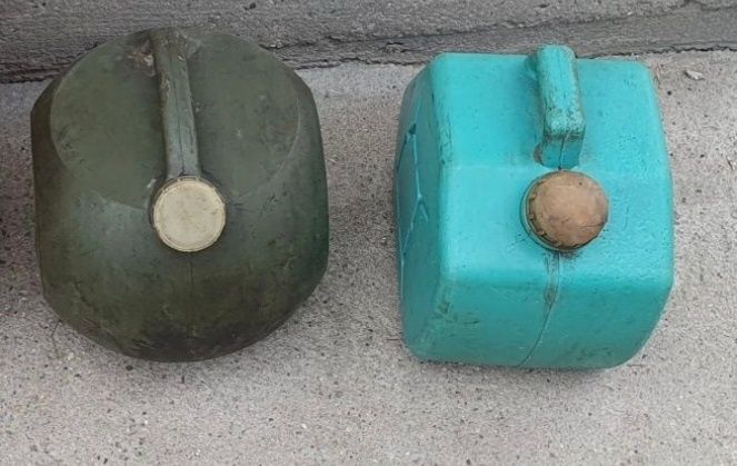 Канистры советские.