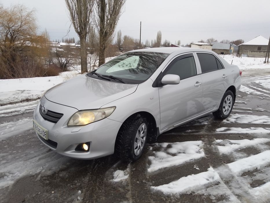 Тоёта  королла  2007