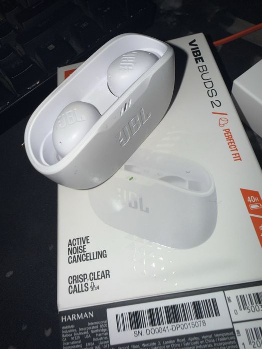 JBL (Vibe Buds 2)