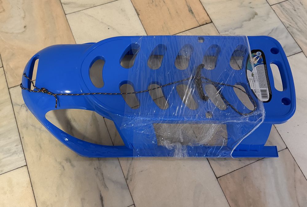 Sanie NOUA de plastic cu sine de metal