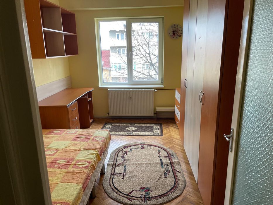 Dau în chirie apartament cu 3 camere str. Dimitrie Cantemir