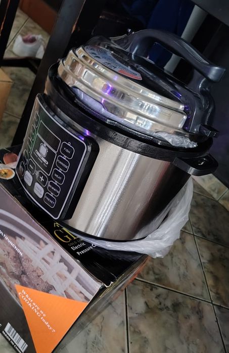 Multicooker /oală subpresiune