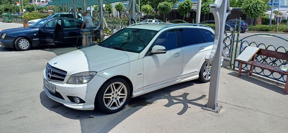 Продавам  Мерцедес C220 cdi  AMG