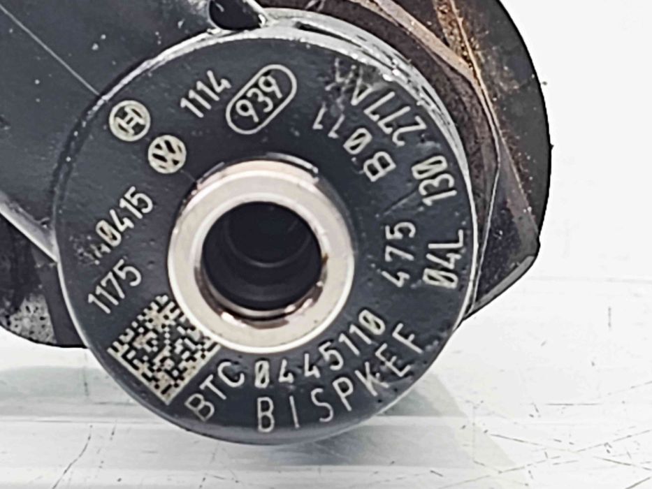 Injector  Skoda Octavia 3 (5E3) [Fabr 2012-2020] 04L130277AK 2.0 TDI C