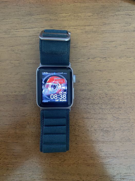 Apple watch series 3 38мм продам