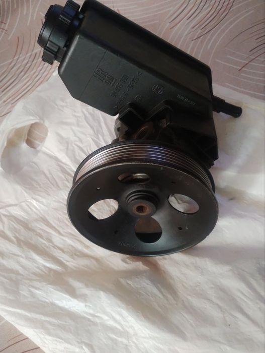 Opel Vectra b хидравлична помпа