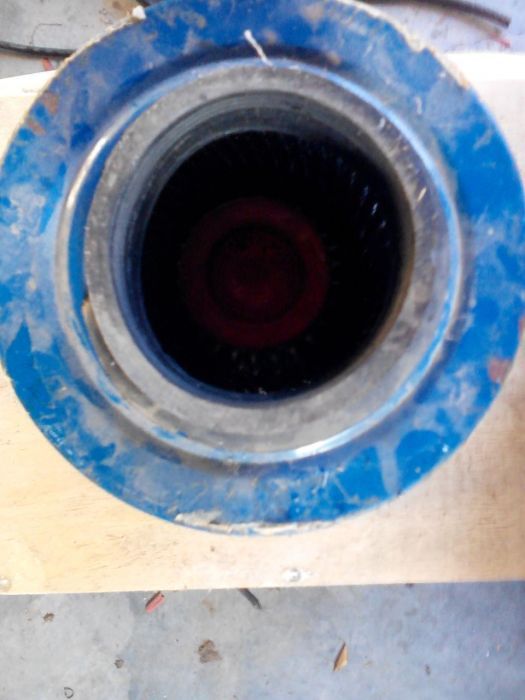 продавам препарат за полиране на табла на атомобили и спортен фитър