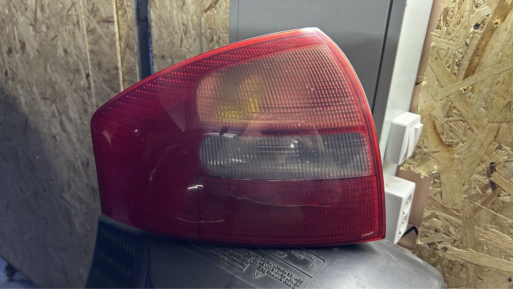 Задние фары на ауди А6 (капля)