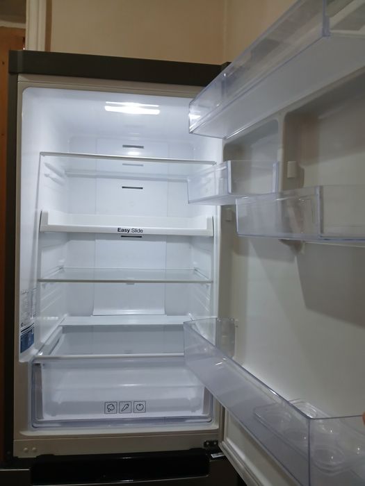 продается новый холодильник