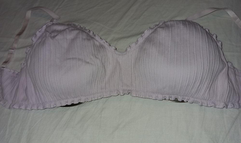 Сутиени 90  / C,