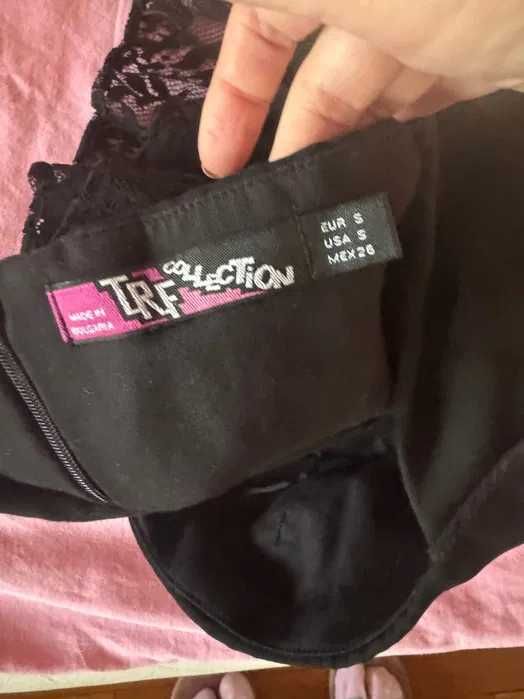 Малка черна рокля