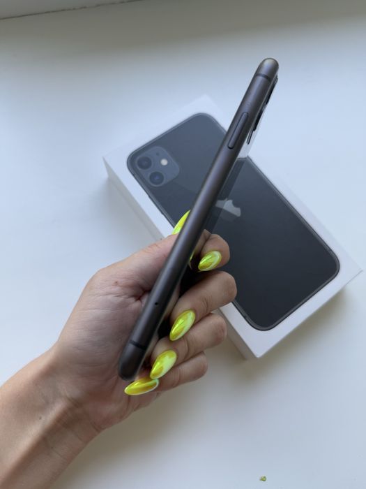 Продам Iphone 11 , 64 гб с документами! Акб - 78%