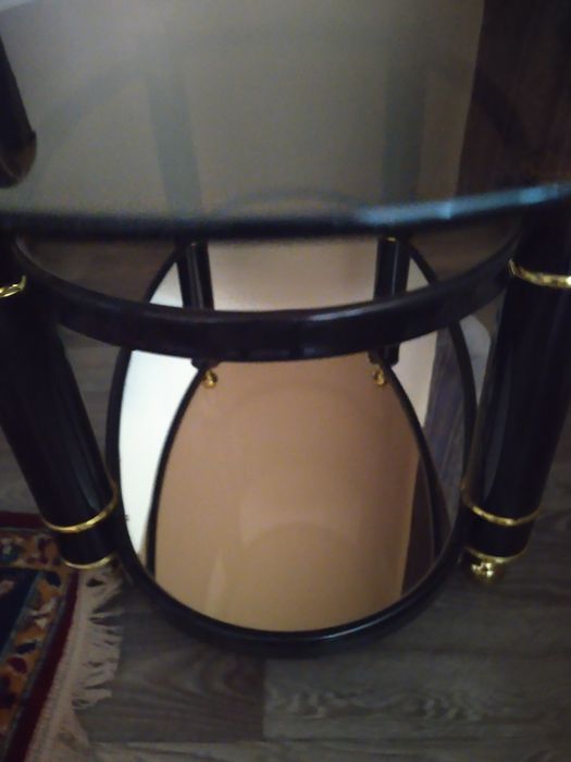 Журнальный столик