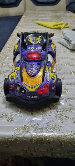 Уйинчок машина сотилади