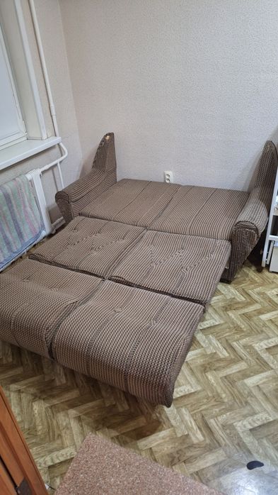 Отдам диван бесплатно