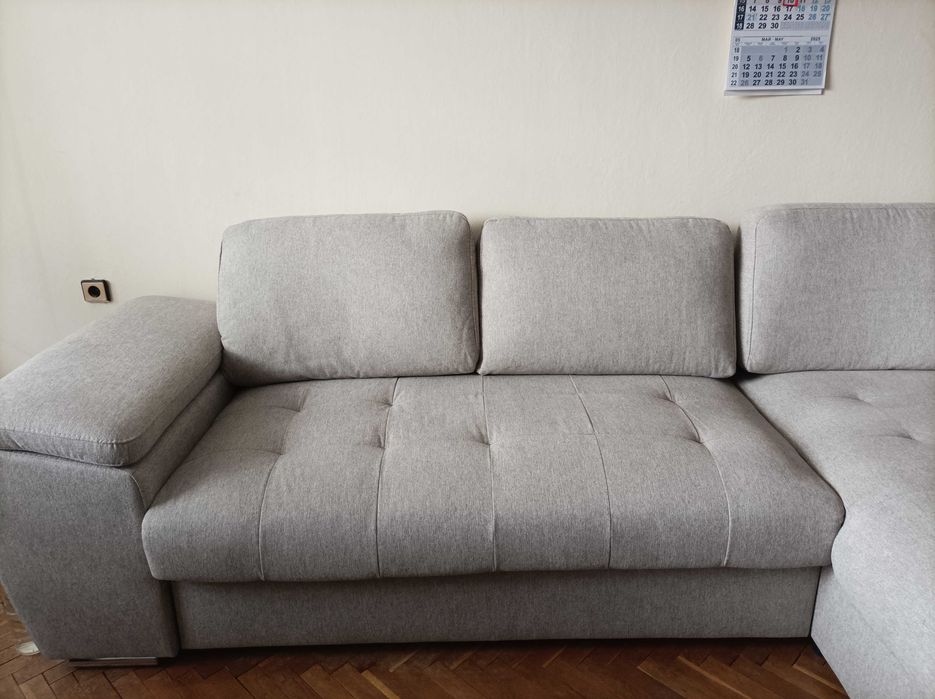 Продавам малко използван диван Валенсия покет