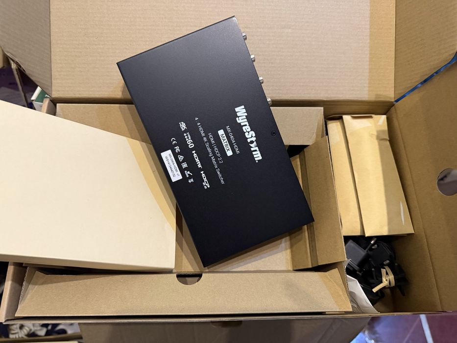 Matrice HDMI 4x4 4K60 WyreStorm MX-0404-HDM - Profesional - Nou