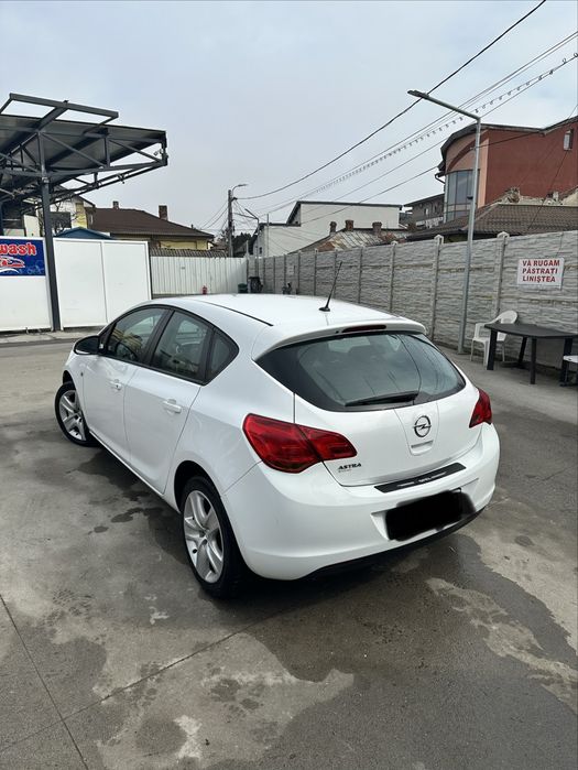 OPEL Astra 2011 — imagine 4