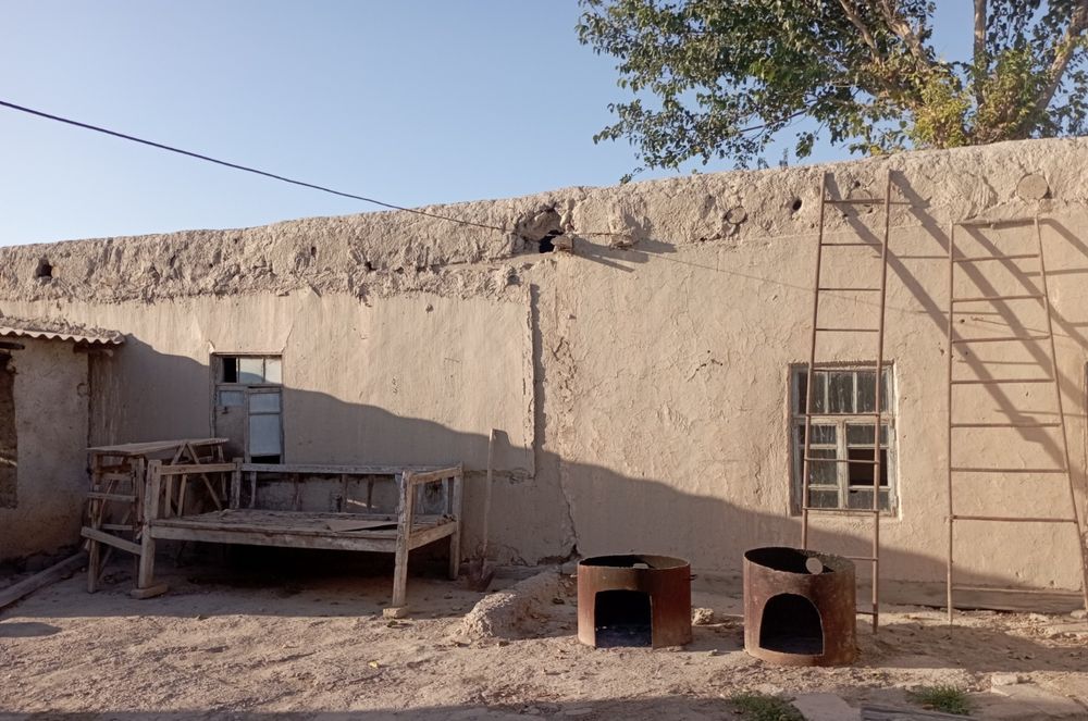 Navoiy viloyati, Karmana tumani, Yangiobod MFYda 12 sotixli  uy