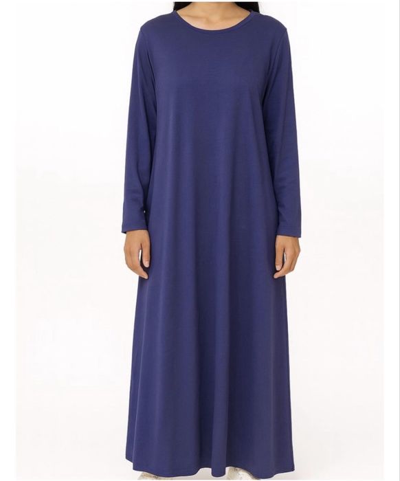 Длинное трикотажное платье