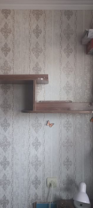 Полки книжные монтаж