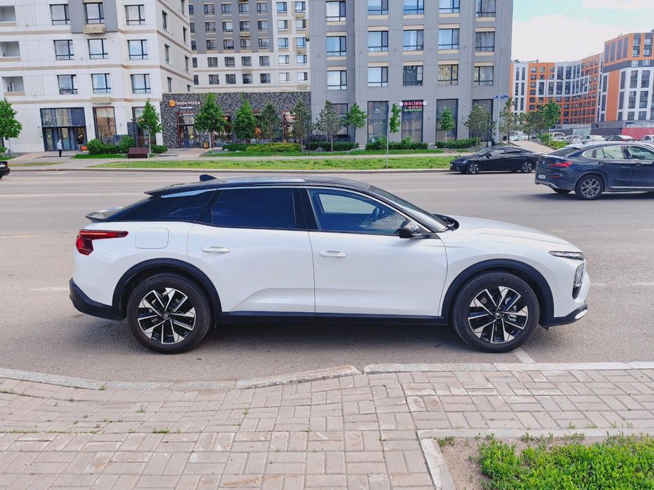 Автомобиль Ситроен С5 Х.