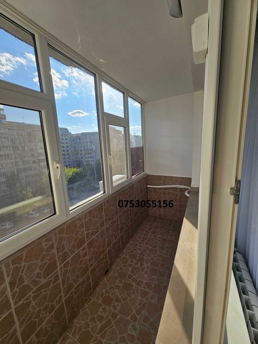 vand apartament 3 camere