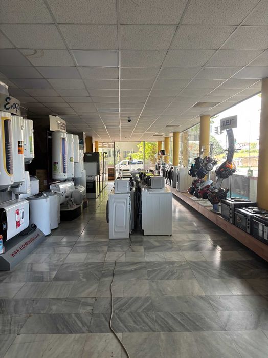 Дава се под наем Магазин в Силистра, Център - 486 кв.м за 2300 € - Снимка #4