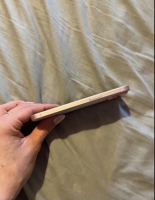 Iphone 13 pink 128 gb