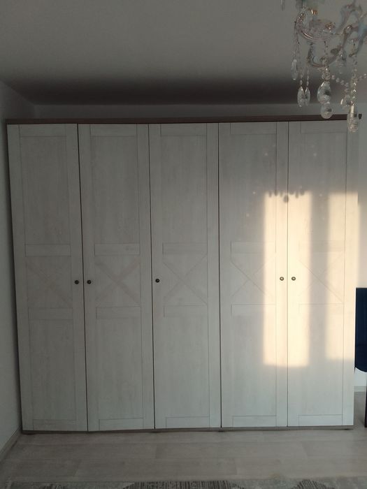 Шкаф в хорошем состоянии