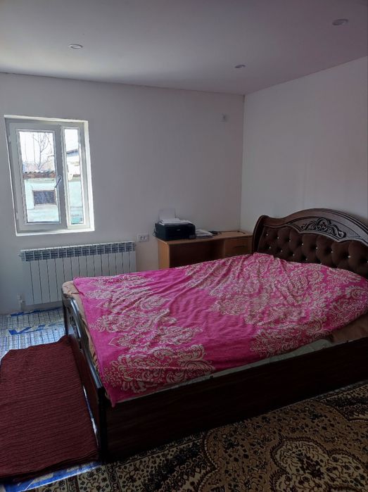 Фуд сити Food city бозори якинида Сотилади