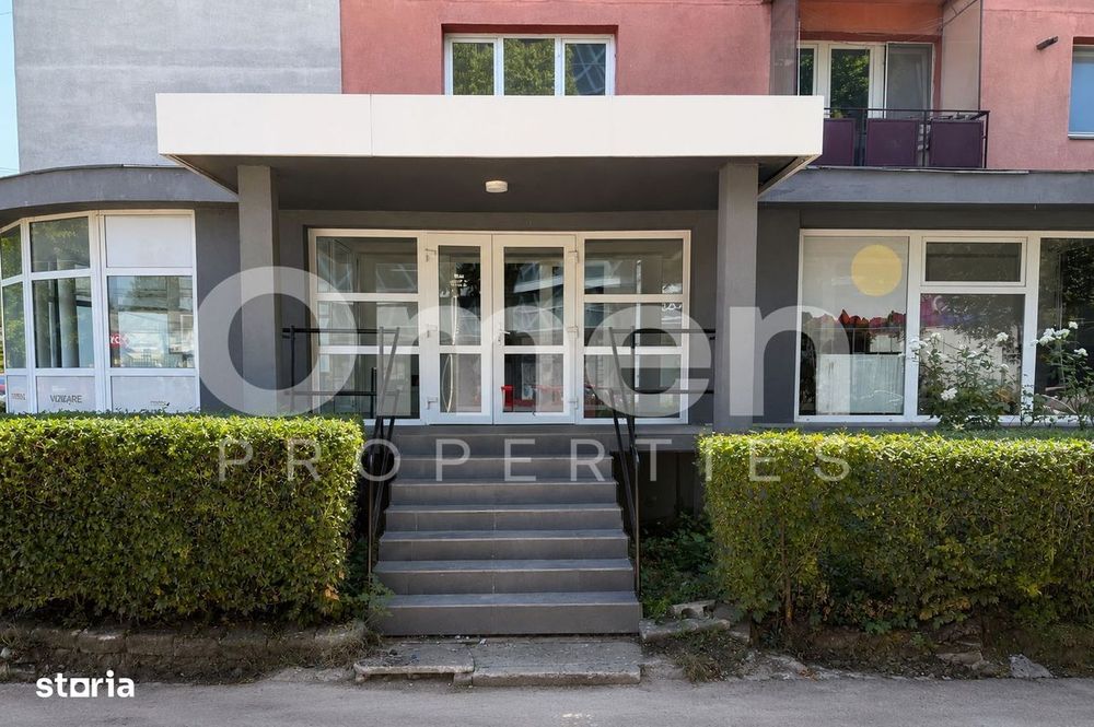 Spatiu comercial cu trafic pietonal intens | renovat | 80 mp | Vis a v