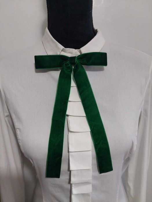 Broșă verde smarald catifea simplă pentru cămașă stil Meli Melo