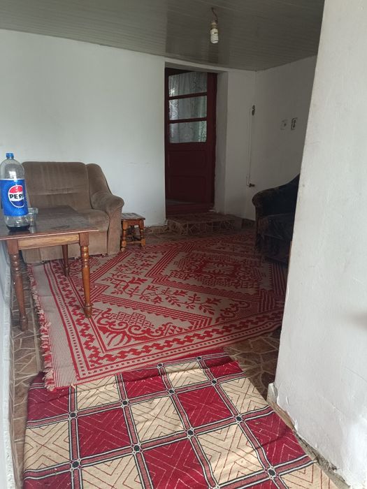 Închiriez casa batraneasca