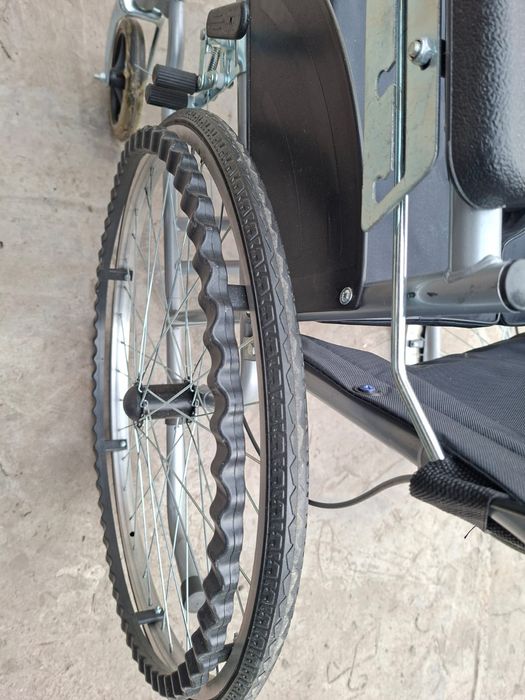 Инвалидная коляска