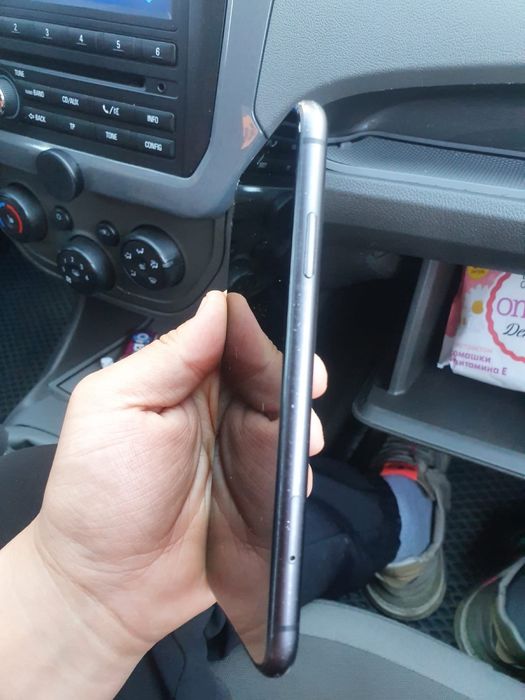 iPhone 11 продам