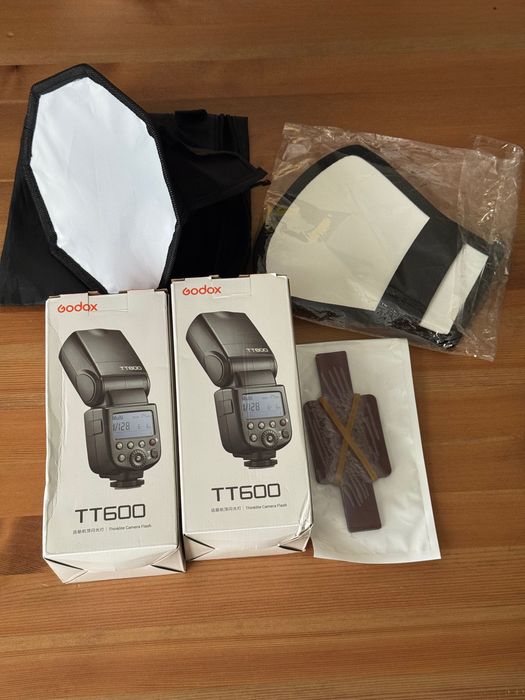 2 Светкавици GODOX TT600