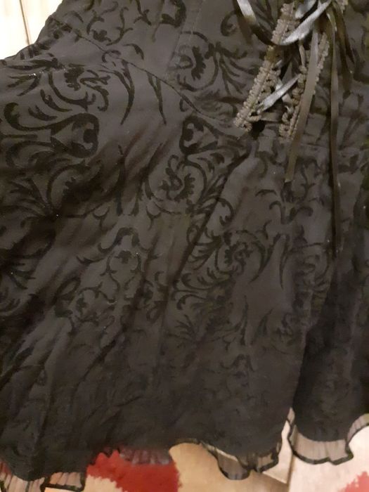 Rochita neagra cu corset oranj