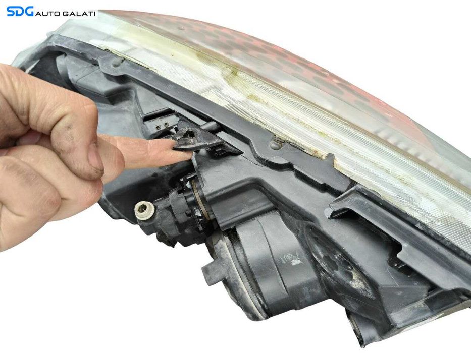 Far Stanga cu Lupa FARA Xenon Renault Megane 2 2002 - 2008 (Aburit pe interior, condens) [LS0717]
