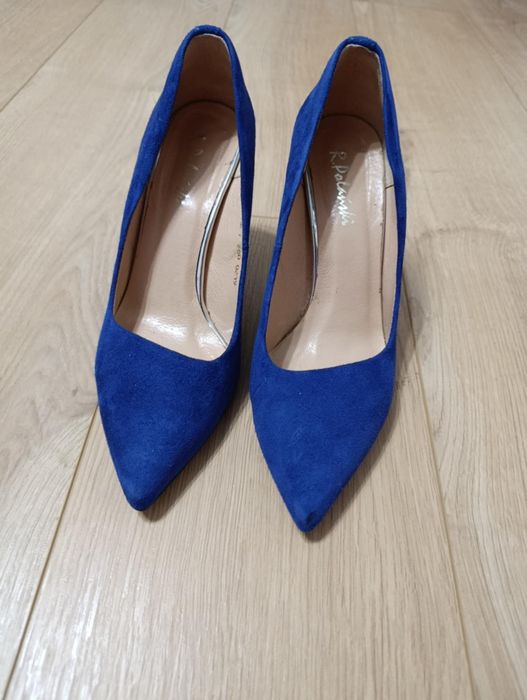 Pantofi cu toc marimea 38