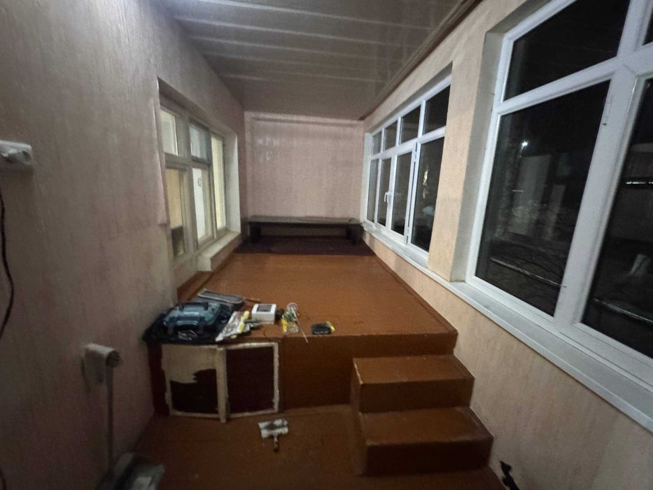 сдается в аренду квартира 3 Комнтная квартира семя или студентам