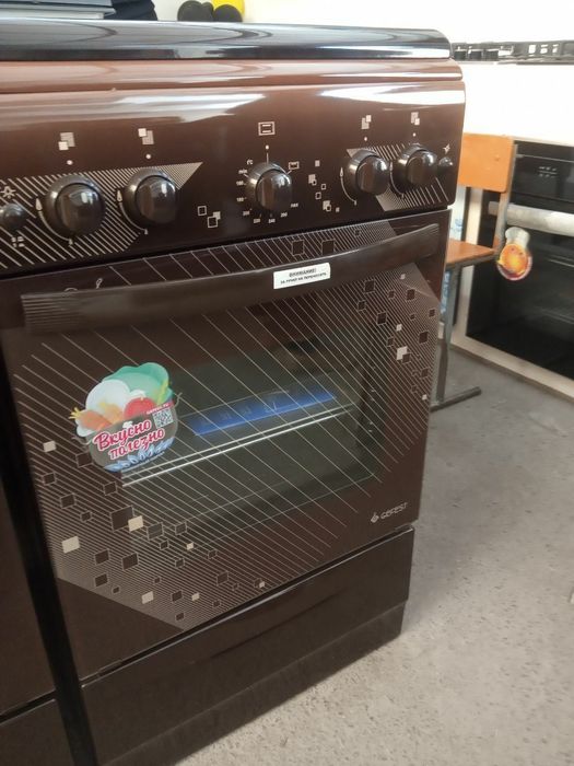 Компактная газовая плита от компании GEFEST (50×57×85) Цвета разные