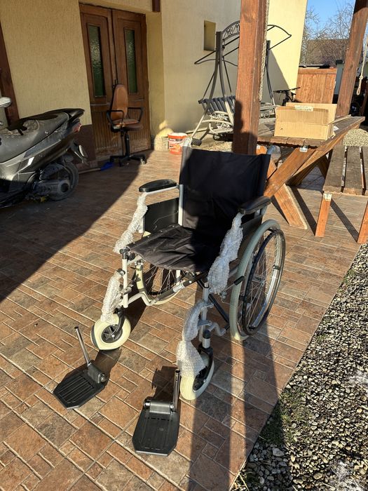 Carucior persoane cu handicap