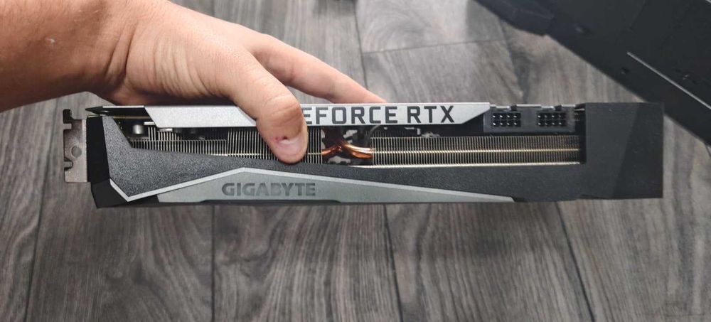 Placa video Gigabyte 3070 TI - 8 GB VRAM