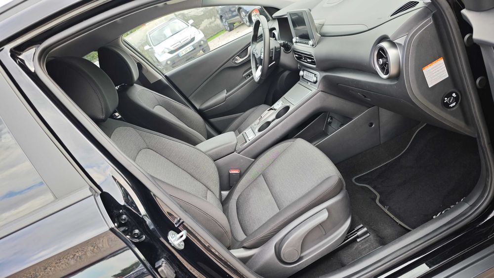 Hyundai Kona Electic 204ks 64KW Tecno